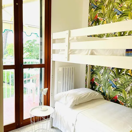 Сasa de vacaciones Beachside Family Garden Retreat