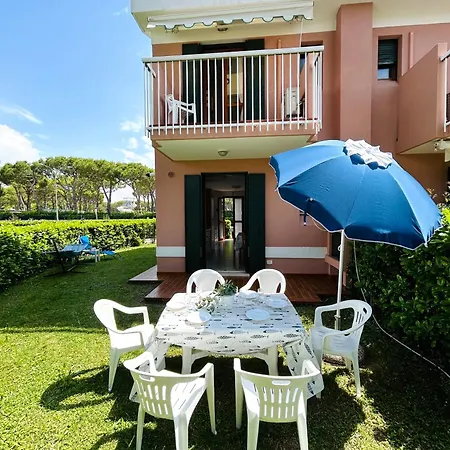 Beachside Family Garden Retreat